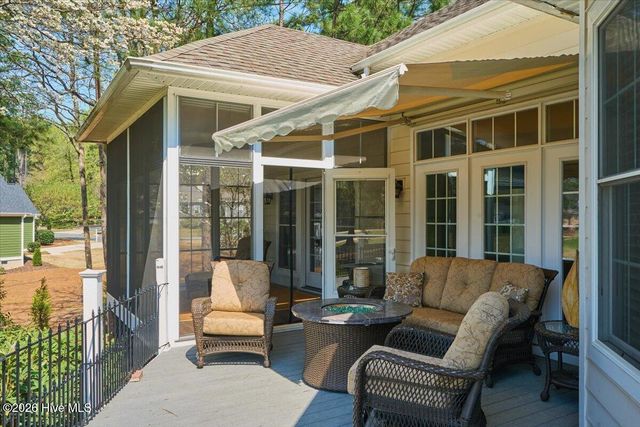 128 Belmont Court, Southern Pines, NC 28387