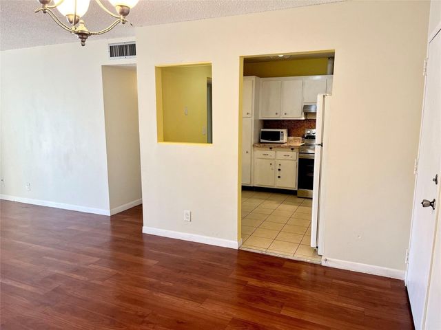 700 SE 2nd Avenue 416, Deerfield Beach, FL 33441