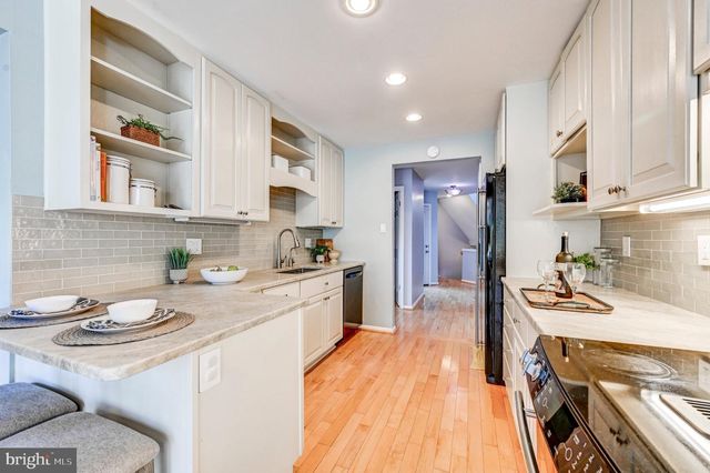 11421 BARROW DOWNS, Columbia, MD 21044