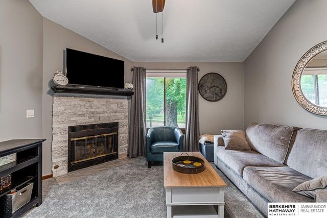 12143 Franklin Circle, Omaha, NE 68154