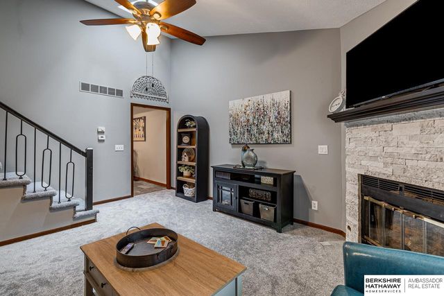 12143 Franklin Circle, Omaha, NE 68154
