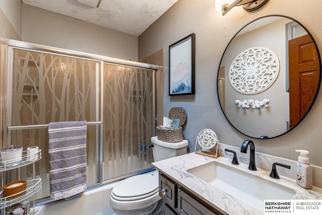 12143 Franklin Circle, Omaha, NE 68154