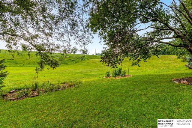 12143 Franklin Circle, Omaha, NE 68154