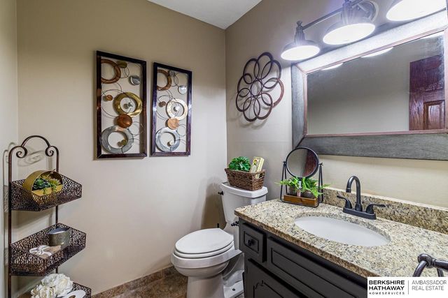 12143 Franklin Circle, Omaha, NE 68154