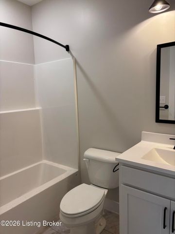 3008 New Moody Ln, La Grange, KY 40031