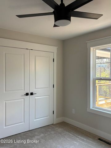 3008 New Moody Ln, La Grange, KY 40031