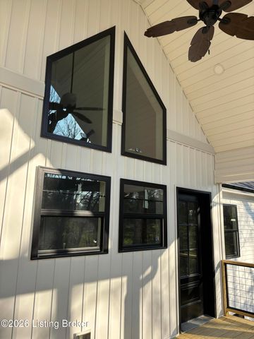 3008 New Moody Ln, La Grange, KY 40031