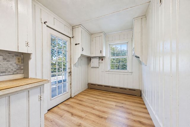 9 Reservation Rd, Fairhaven, MA 02719