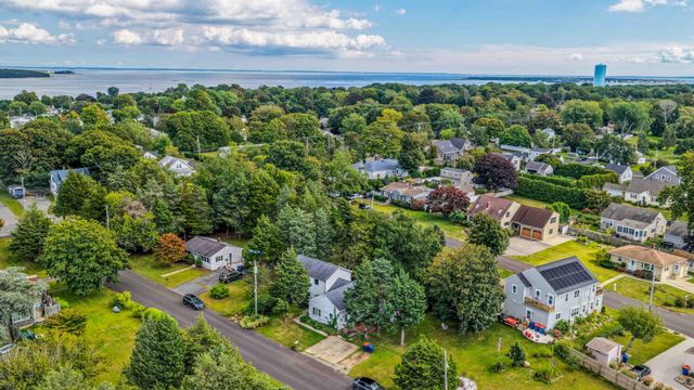 9 Reservation Rd, Fairhaven, MA 02719