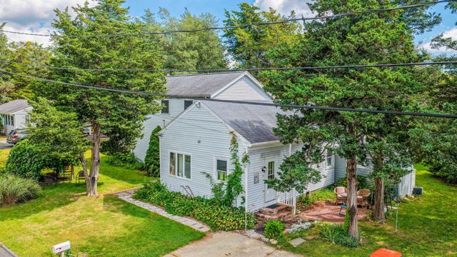 9 Reservation Rd, Fairhaven, MA 02719