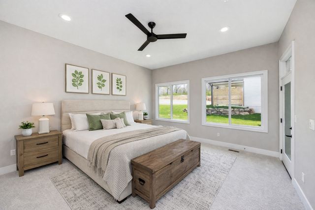 1247 Arbor Woods Drive, Pleasant Hill, IA 50327