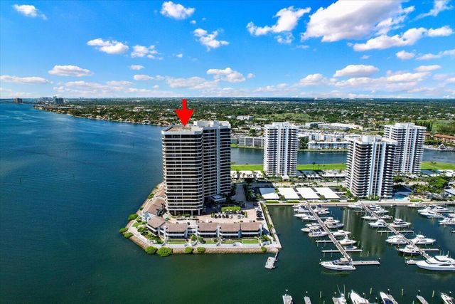 100 Lakeshore Drive 1955, North Palm Beach, FL 33408
