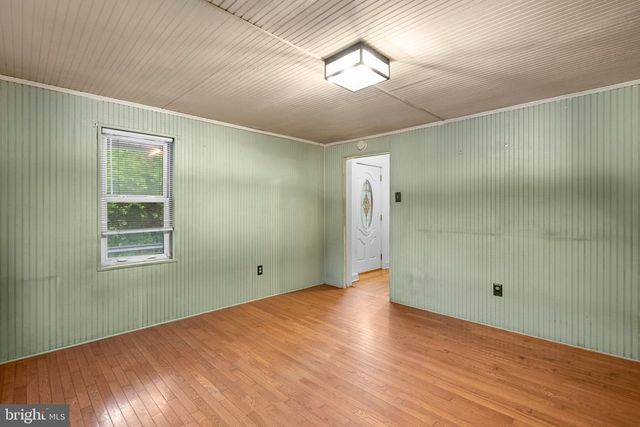 810 KNOXVILLE RD, Knoxville, MD 21758