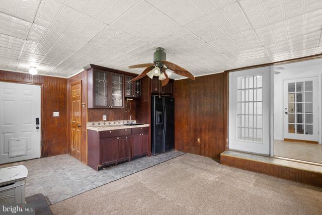 810 KNOXVILLE RD, Knoxville, MD 21758