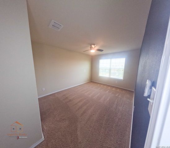 6915 Quantum Loop, San Antonio, TX 78252