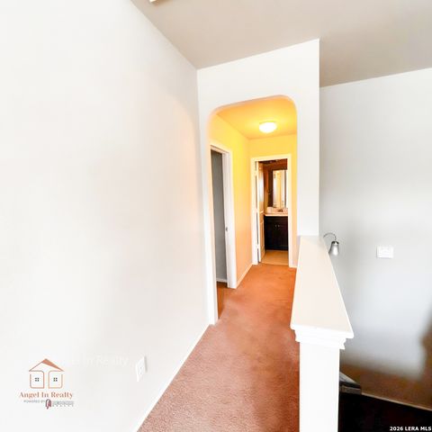 6915 Quantum Loop, San Antonio, TX 78252