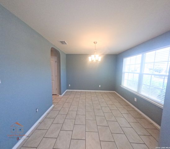 6915 Quantum Loop, San Antonio, TX 78252