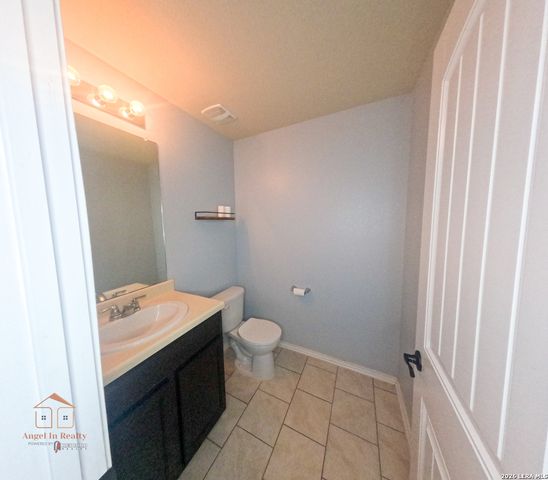 6915 Quantum Loop, San Antonio, TX 78252