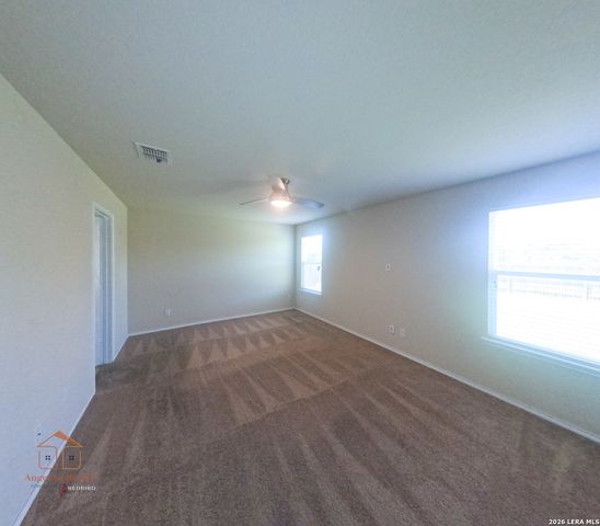 6915 Quantum Loop, San Antonio, TX 78252