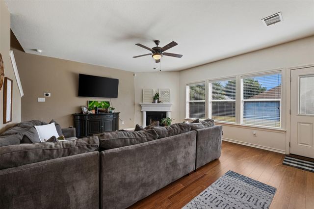 20117 Treyburn LN, Pflugerville, TX 78660