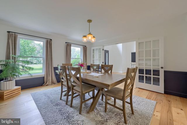 2445 WATER VALLEY RD, Lancaster, PA 17603