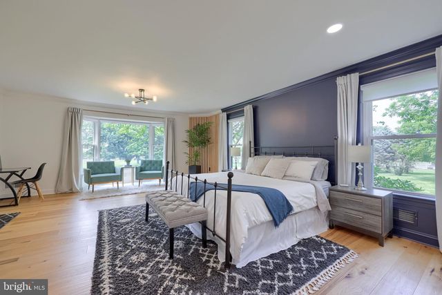 2445 WATER VALLEY RD, Lancaster, PA 17603
