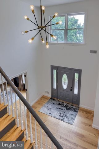 2445 WATER VALLEY RD, Lancaster, PA 17603
