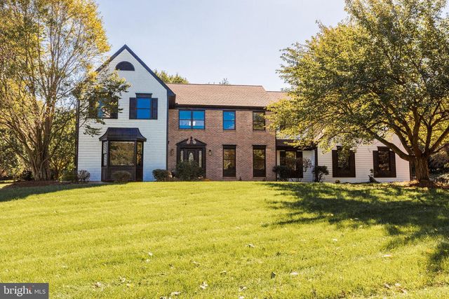 2445 WATER VALLEY RD, Lancaster, PA 17603