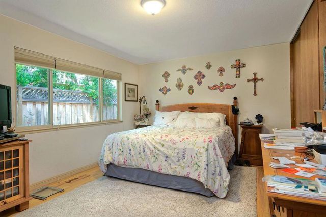 558 Lassen Street, Los Altos, CA 94022