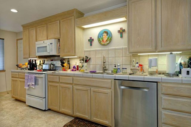558 Lassen Street, Los Altos, CA 94022