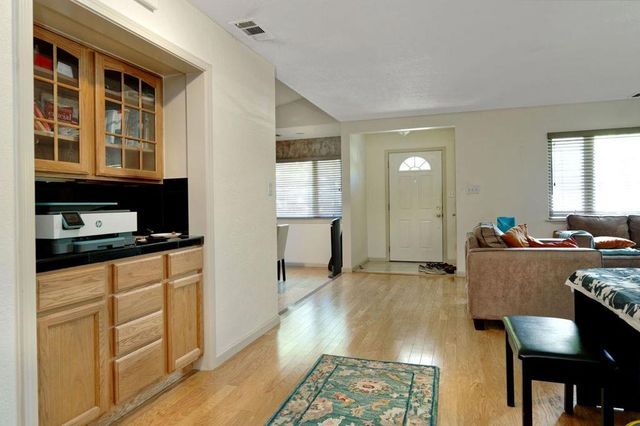 558 Lassen Street, Los Altos, CA 94022