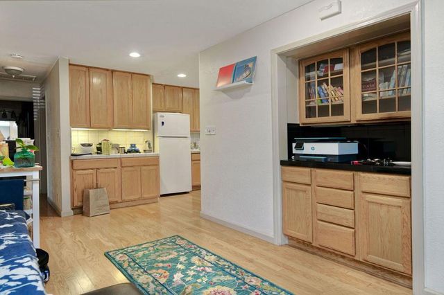 558 Lassen Street, Los Altos, CA 94022