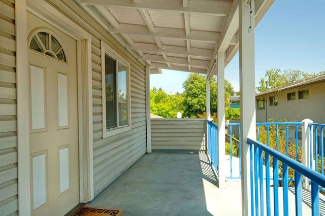 558 Lassen Street, Los Altos, CA 94022