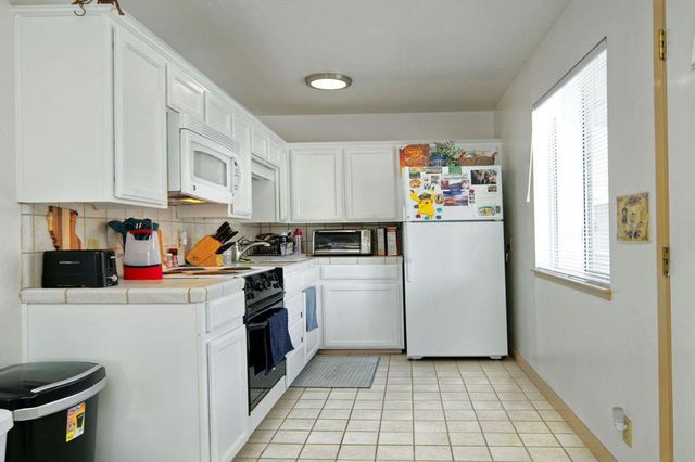 558 Lassen Street, Los Altos, CA 94022