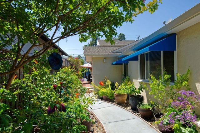 558 Lassen Street, Los Altos, CA 94022