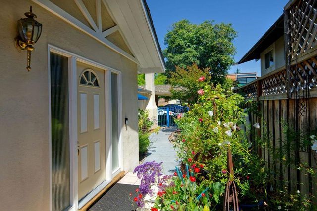558 Lassen Street, Los Altos, CA 94022