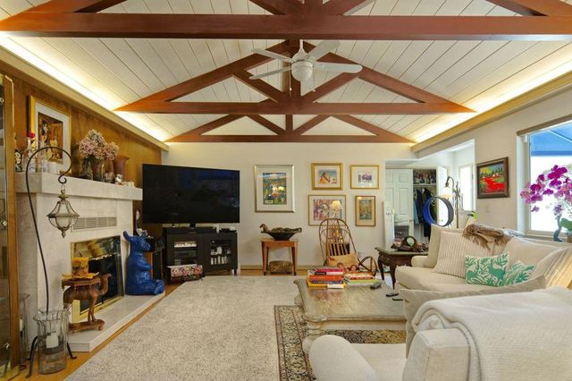 558 Lassen Street, Los Altos, CA 94022