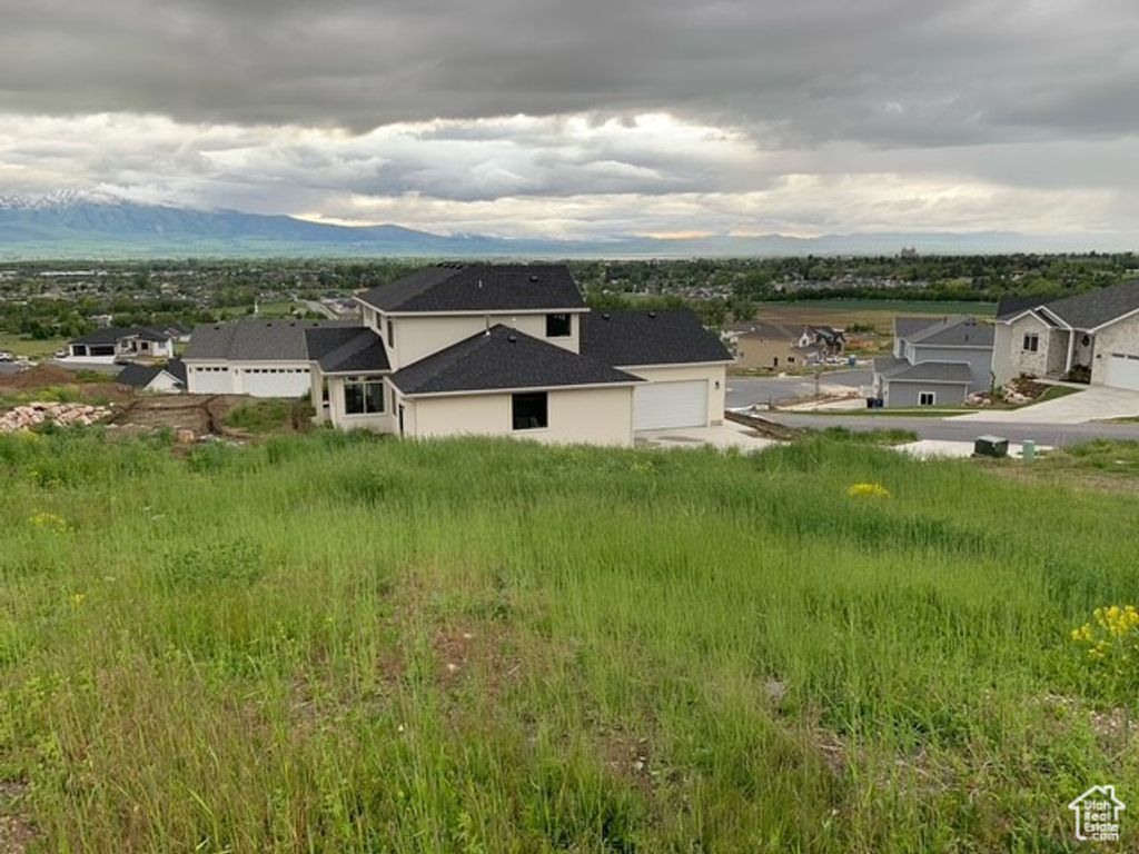 693 E Spring Creek Pkwy # 20, Providence, UT 84332