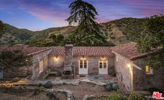 8420 La Tuna Canyon Road, Sun Valley (los Angeles), CA 91352