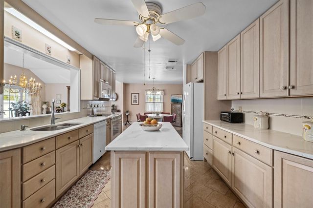 27 Carrigan Avenue, White Plains, NY 10605