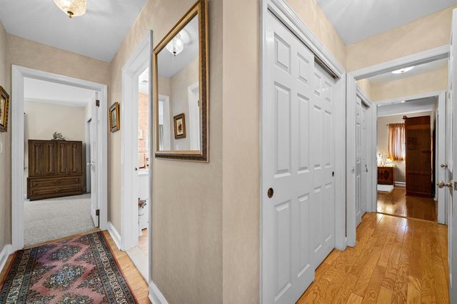 27 Carrigan Avenue, White Plains, NY 10605