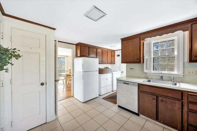 55 South Street, East Dennis, MA 02641