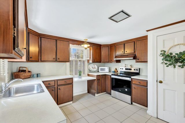 55 South Street, East Dennis, MA 02641