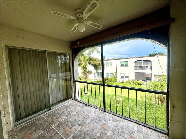 7701 STARKEY ROAD 638, Seminole, FL 33777