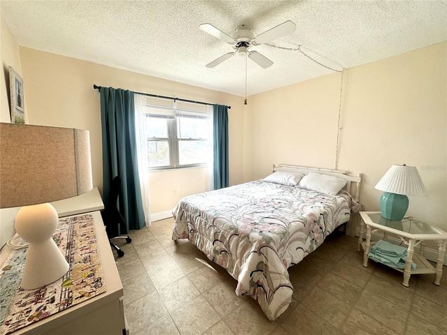 7701 STARKEY ROAD 638, Seminole, FL 33777
