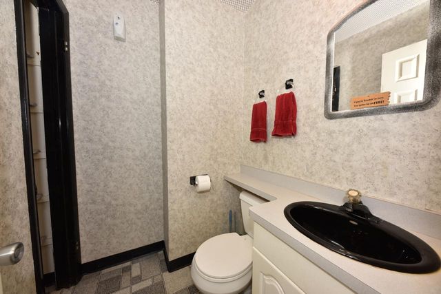 4001 W Cherrywood LANE, Brown Deer, WI 53209