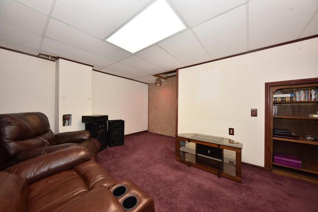 4001 W Cherrywood LANE, Brown Deer, WI 53209