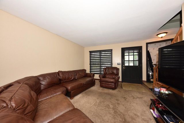 4001 W Cherrywood LANE, Brown Deer, WI 53209