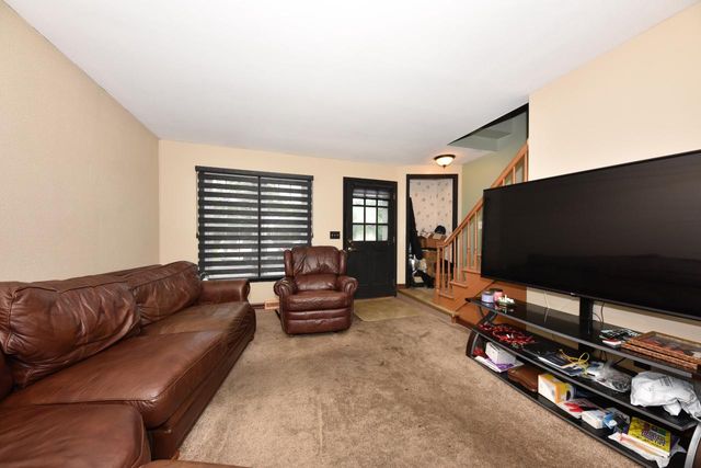 4001 W Cherrywood LANE, Brown Deer, WI 53209