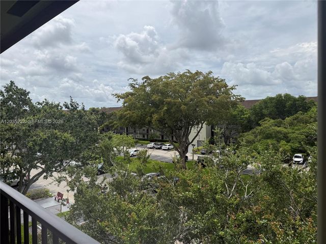 13255 SW 7th Ct 406D, Pembroke Pines, FL 33027